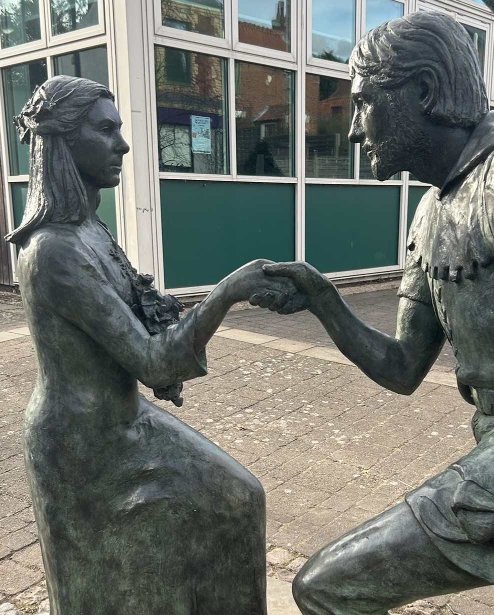 Completed statue repair of the arms of Robin Hook and Maid Marion repaired in Edwinstowe, Nottinghamshire.